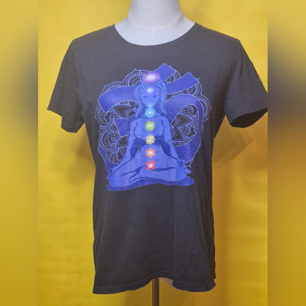 Women's Chakra Graphic Tee - Black
